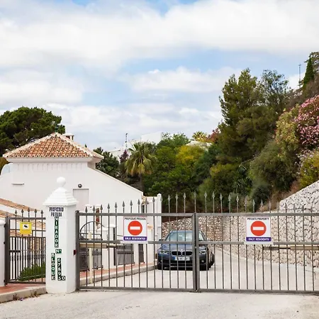 Beautiful Flat In El Mirador Great Views 아파트 미하스